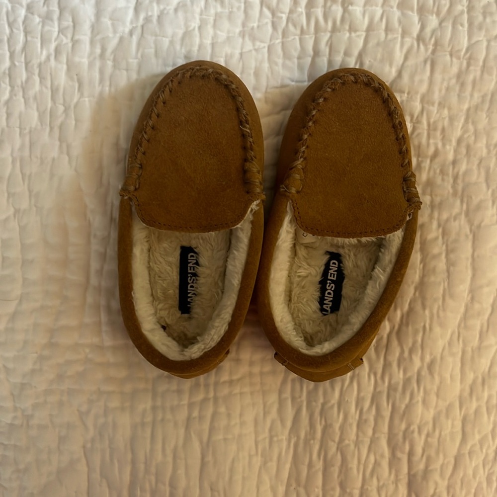 Lands’ End size 11 little kid slippers